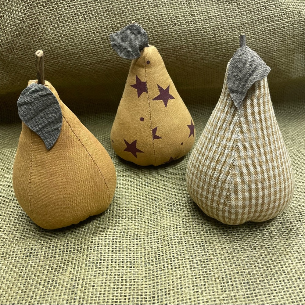 Homespun Pears, Set of 3 Cloth Pears in charming design.